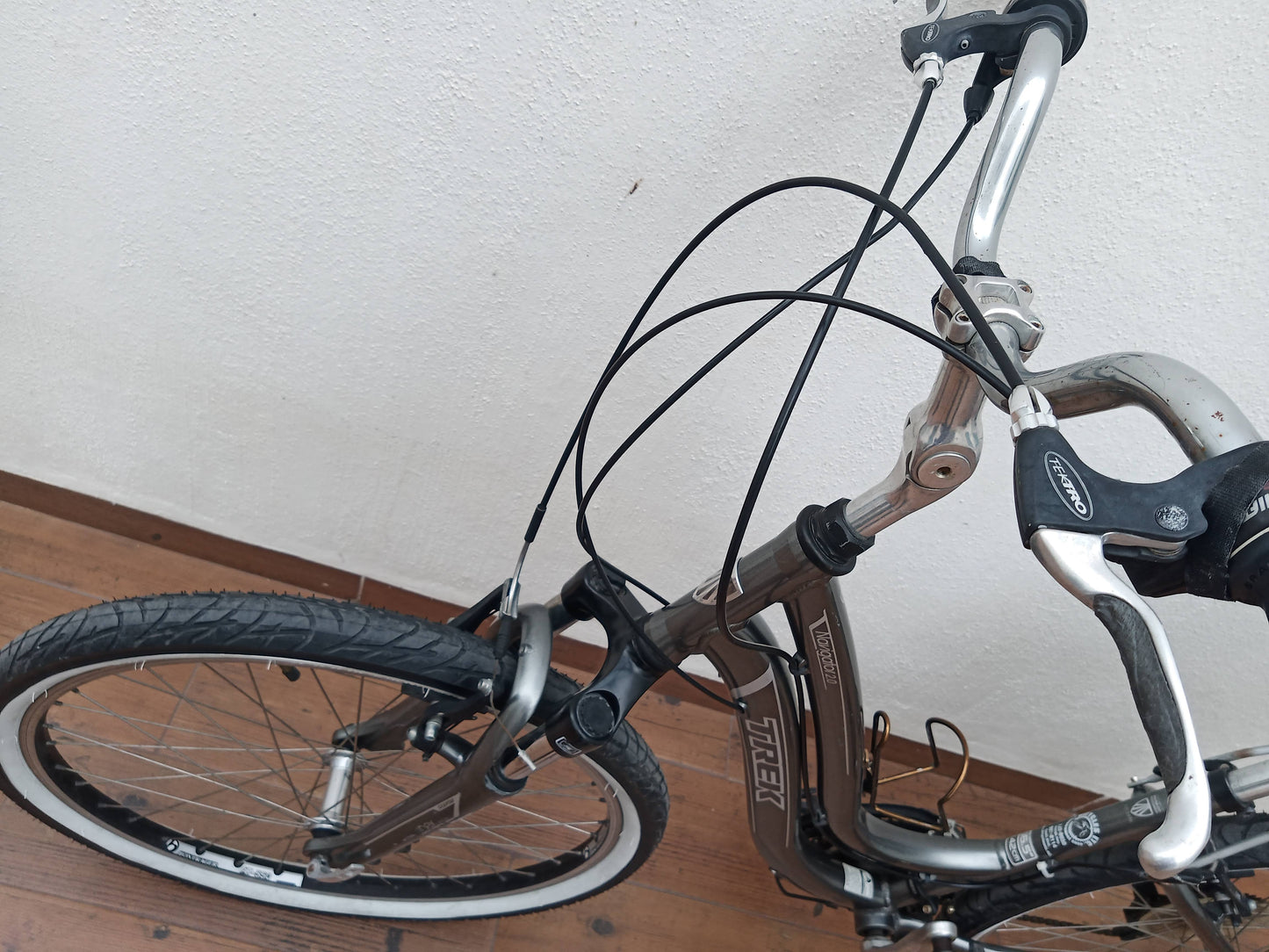 Bicicleta Trek Navigator 2.0