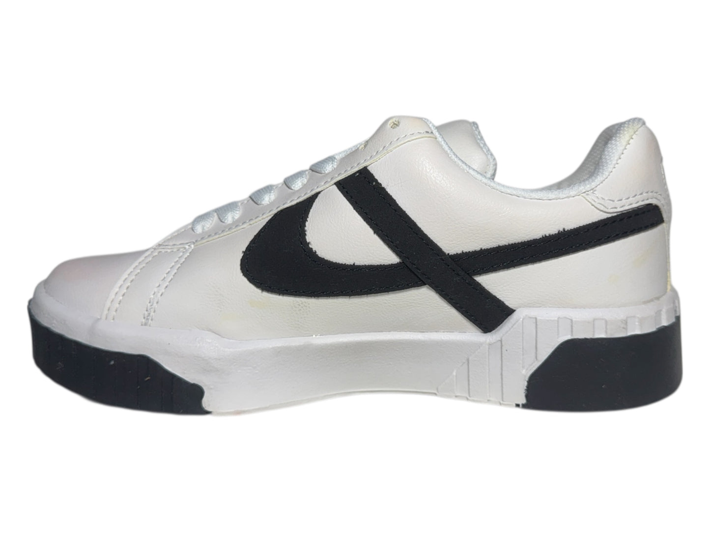 Tenis Panam Casuales Para Dama Con Plataforma Color Blanco Y Negro