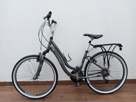 Bicicleta Trek Navigator 2.0